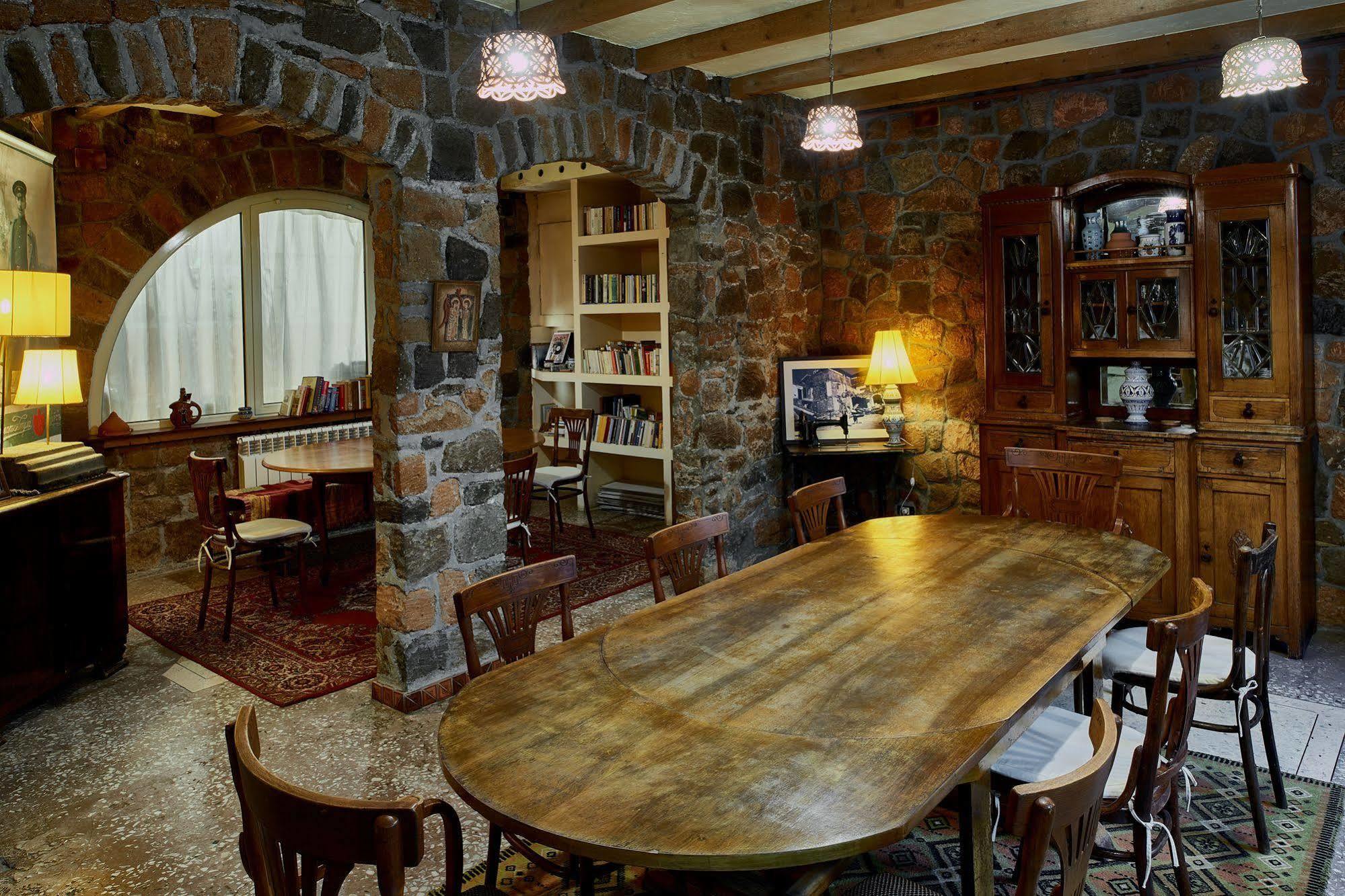 Villa Delenda Yerevan Ngoại thất bức ảnh